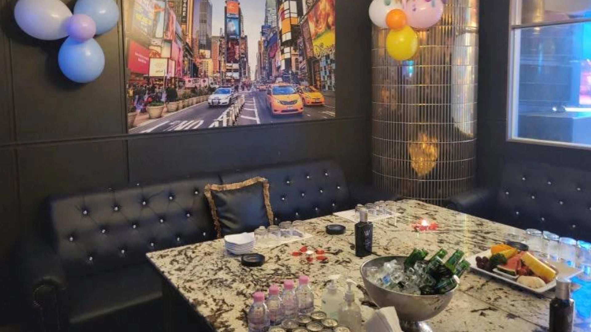 강남 룸싸롱 야구장 테이블 세팅 이미지